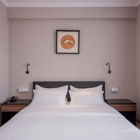Silk Road Tashkent Hotell Eksteriør bilde